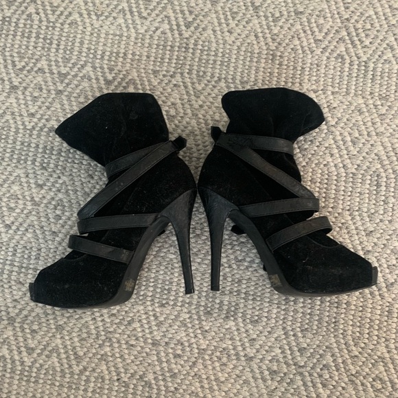 Peep-toe buckle booties - Picture 5 of 6